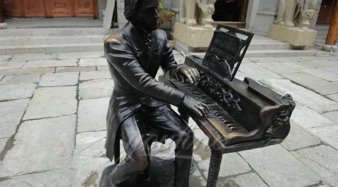 Life size classical street sitting bronze pianist sculpture
