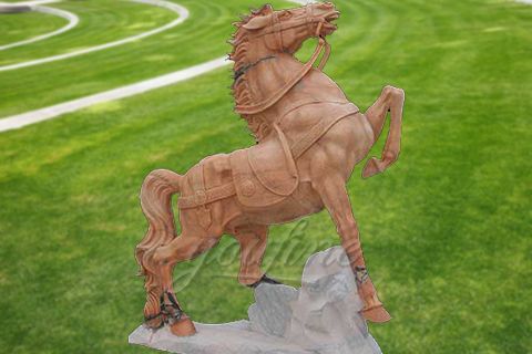 Outdoor garden marble horse statue